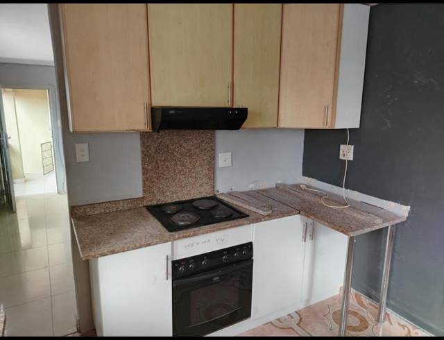 3 BEDROOM PROPERTY TO RENT IN RED HILL